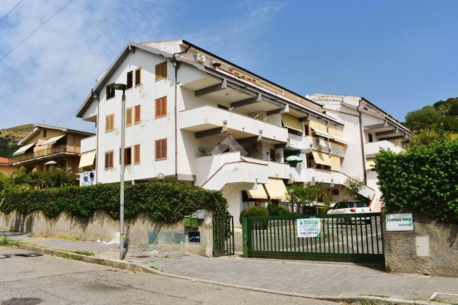 3 bedrooms Apartment in Guardia Piemontese, Italy No. 358556