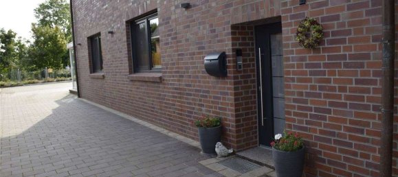 Здание с 5 комнатами в Cuxhaven, Германия № 310275 3