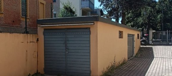 Квартира с 4 комнатами в Болонья, Италия № 120890 18