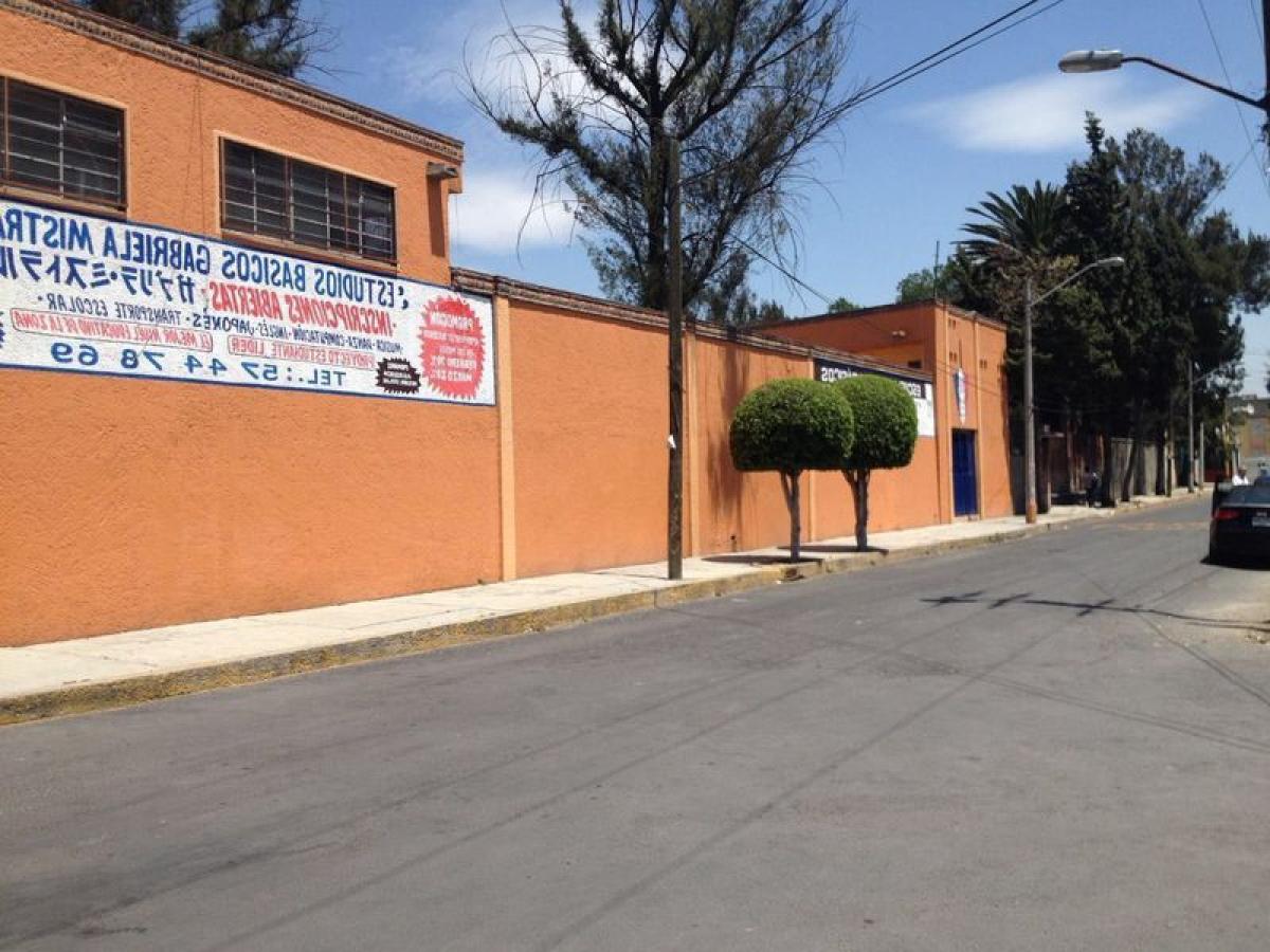 930m² Building in Mexicali, Mexico No. 201598