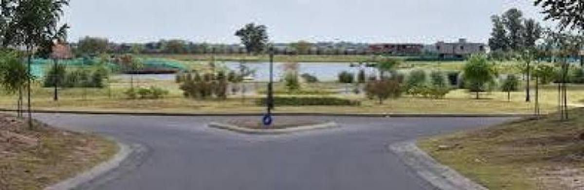  Land in Escobar, Argentina No. 120510