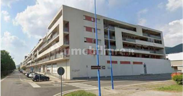 Гараж с 1 комнатой в Брешиа, Италия № 320736