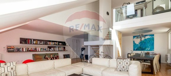 4 غرف نوم منزل ذو طابقين في Lisbon, Portugal رقم 115402 3