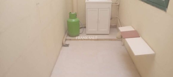 2 bedrooms House in Victoria, Malta No. 6016 14