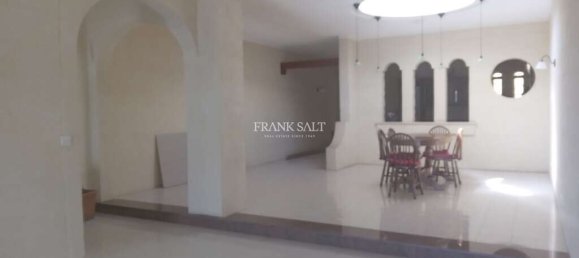 2 bedrooms House in Victoria, Malta No. 6016 7