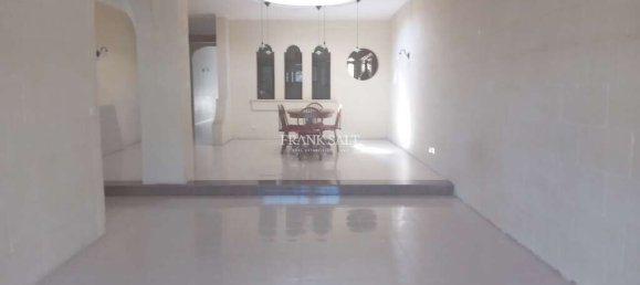 2 bedrooms House in Victoria, Malta No. 6016 5