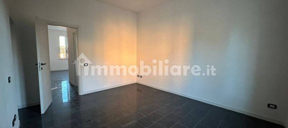 Квартира с 1 спальней в Фьюджи, Италия № 215474 12