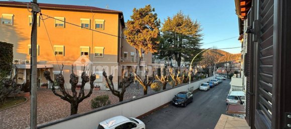 Квартира с 1 спальней в Фьюджи, Италия № 215474 14