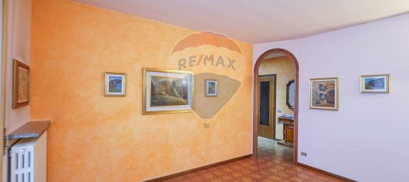 3 rooms Apartment in Montevecchia, Italy No. 336433 8