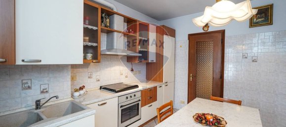 3 rooms Apartment in Montevecchia, Italy No. 336433 3