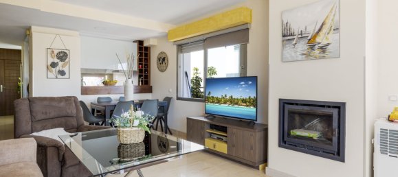 2 bedrooms Penthouse in Mijas, Spain No. 147473 2