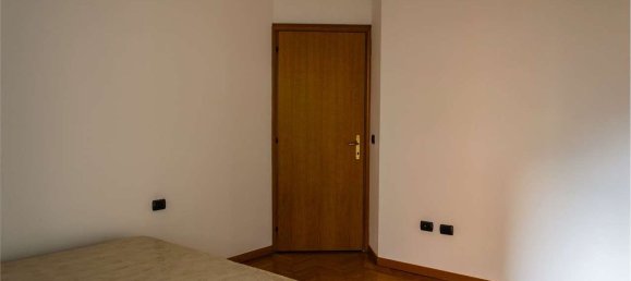 7 غرف نوم شقة في Sondrio, Italy رقم 359572 15