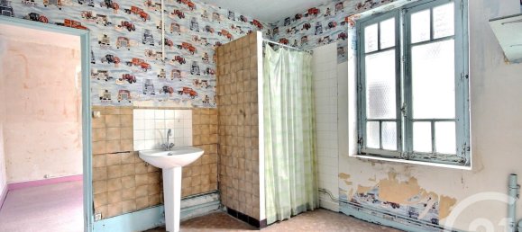 2 bedrooms House in Esternay, France No. 75446 6