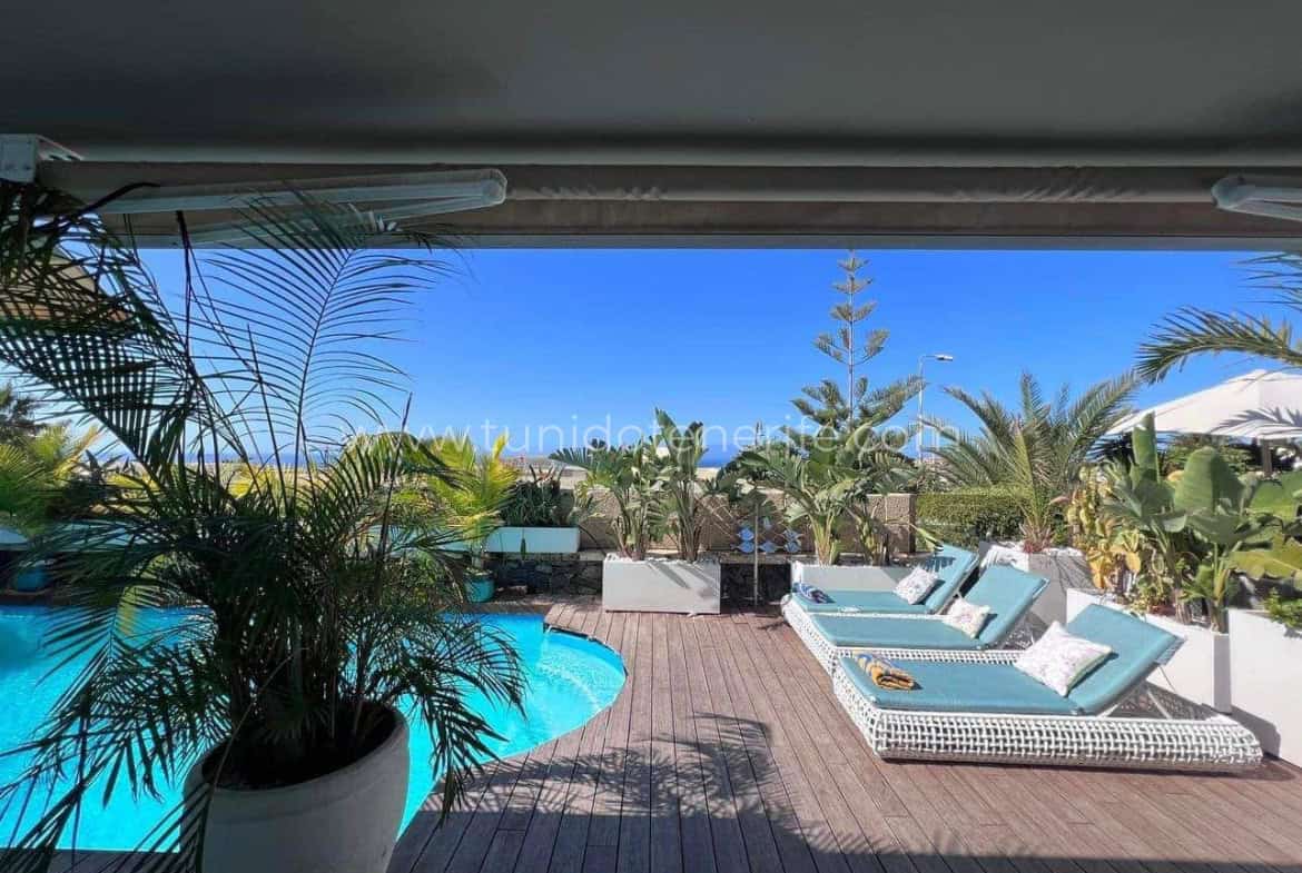 4 Schlafzimmer Villa in Adeje, Spain, Nr. 126167