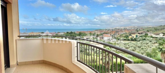 2 bedrooms Apartment in Vasto, Italy No. 294172 2