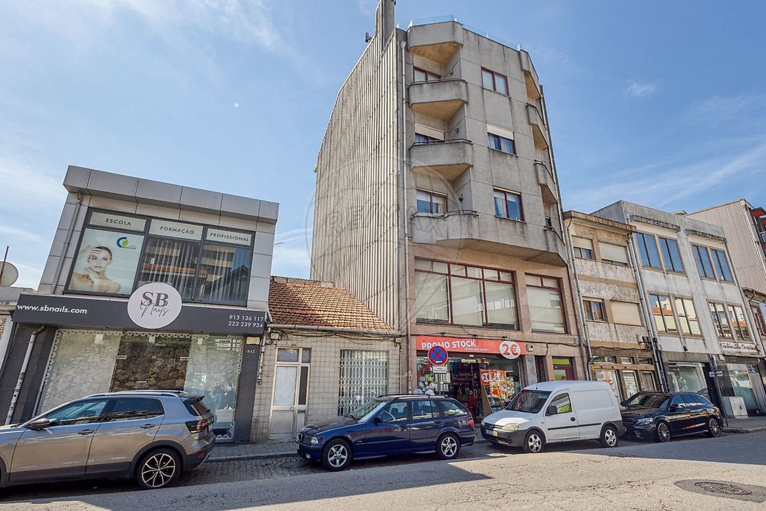 138m² Building in Vila Nova de Gaia, Portugal No. 64951
