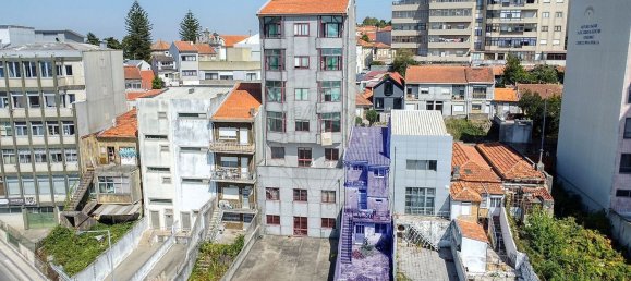 138m² Building in Vila Nova de Gaia, Portugal No. 64951 5