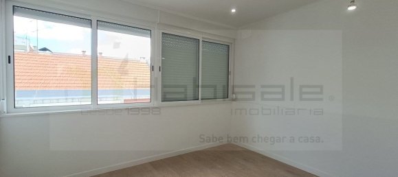 3 Schlafzimmer Wohnung in Amadora, Portugal, Nr. 301401 9