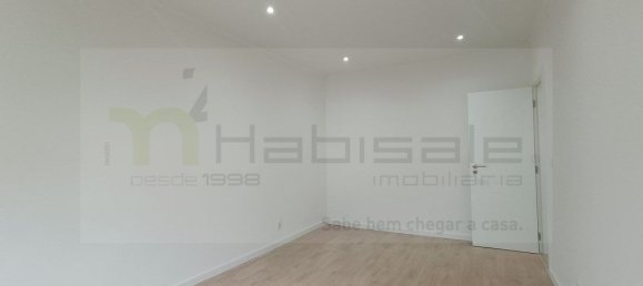 3 Schlafzimmer Wohnung in Amadora, Portugal, Nr. 301401 8