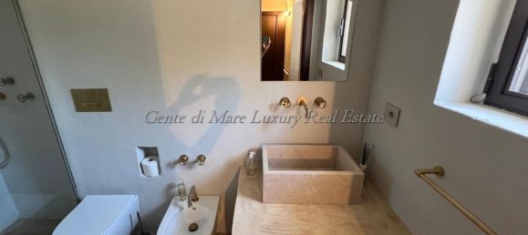 Вилла с 8 комнатами в Остуни, Италия № 115339 40