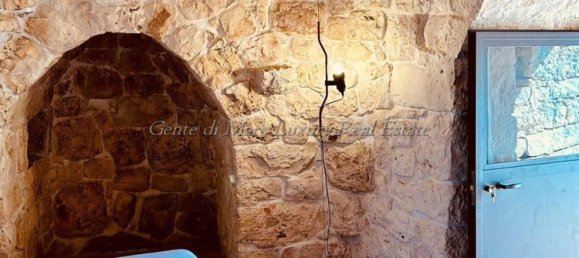 Вилла с 8 комнатами в Остуни, Италия № 115339 20