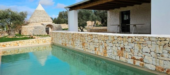 Вилла с 8 комнатами в Остуни, Италия № 115339 49