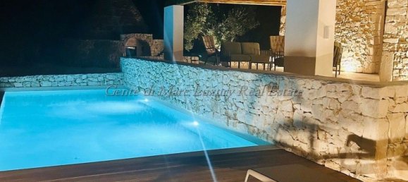 Вилла с 8 комнатами в Остуни, Италия № 115339 12