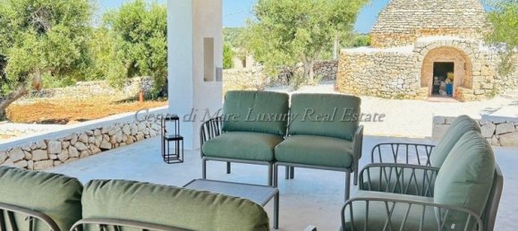 Вилла с 8 комнатами в Остуни, Италия № 115339 10