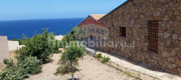 Вилла с 7 спальнями в Тринита д’Агульту э Виньола, Италия № 215605 27