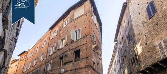 2 bedrooms Penthouse in Siena, Italy No. 295350 19