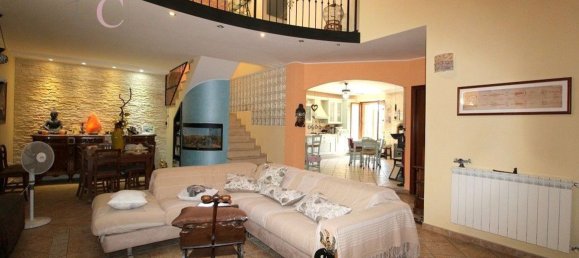 4 rooms Duplex in Amelia, Italy No. 294853 10