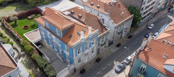 6 bedrooms Castles in Porto, Portugal No. 49018 2