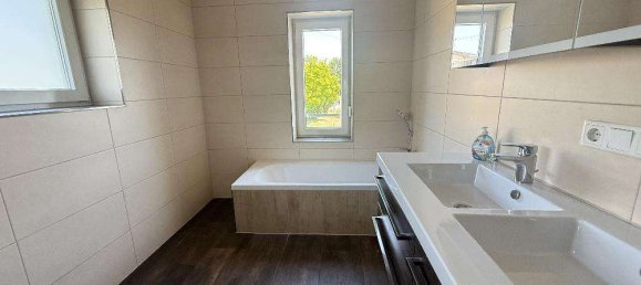 3 bedrooms Townhouse in Neuburg-Schrobenhausen, Germany No. 227508 11