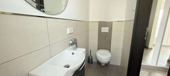 3 bedrooms Townhouse in Neuburg-Schrobenhausen, Germany No. 227508 2