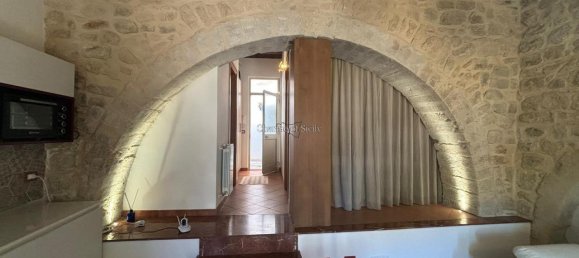 3 rooms House in Modica, Italy No. 238290 6