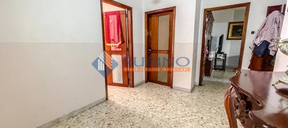 Apartamento de 4 divisões em Bari, Italy N.º 71120 4