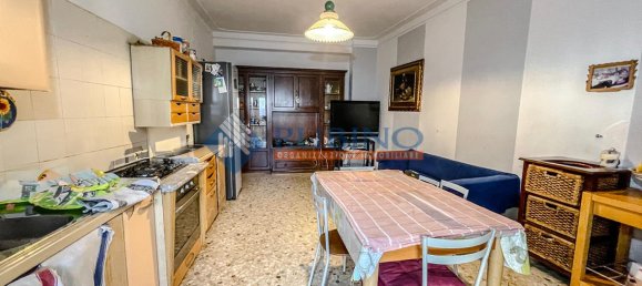 Apartamento de 4 divisões em Bari, Italy N.º 71120 16