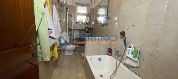 Apartamento de 4 divisões em Bari, Italy N.º 71120 22