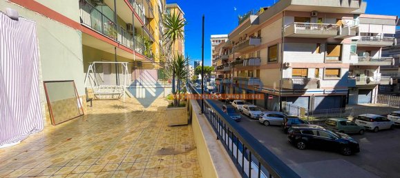 Apartamento de 4 divisões em Bari, Italy N.º 71120 11