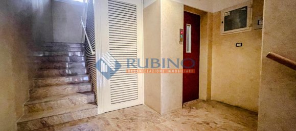 Apartamento de 4 divisões em Bari, Italy N.º 71120 25