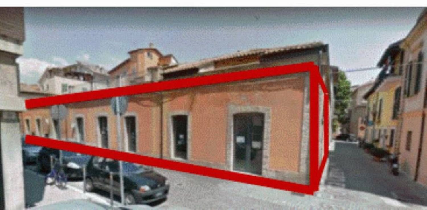 Propriété commerciale à Alba Adriatica, Italy 485m² No. 377003