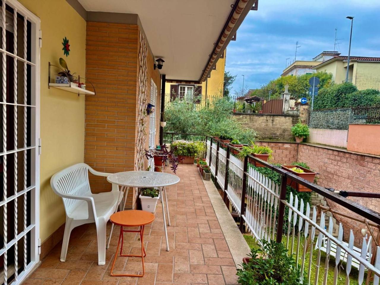 2 rooms Apartment in Rome, Italy No. 32924