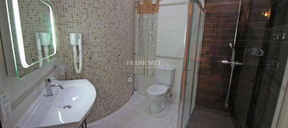 Вилла с 3 спальнями в Лия, Мальта № 9696 24