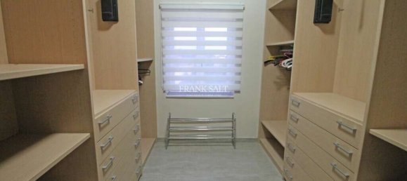 Вилла с 3 спальнями в Лия, Мальта № 9696 29