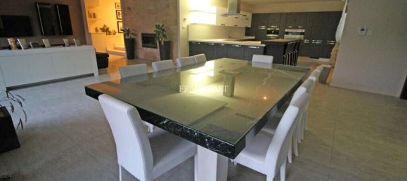 Вилла с 3 спальнями в Лия, Мальта № 9696 19