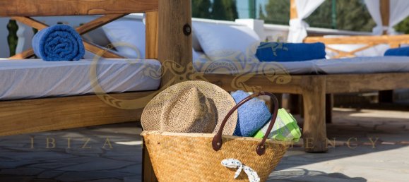 5 bedrooms Villa in San Rafael, Spain No. 872 12