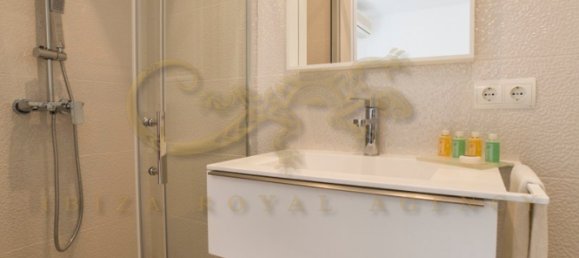 5 bedrooms Villa in San Rafael, Spain No. 872 8