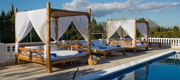 5 bedrooms Villa in San Rafael, Spain No. 872 11