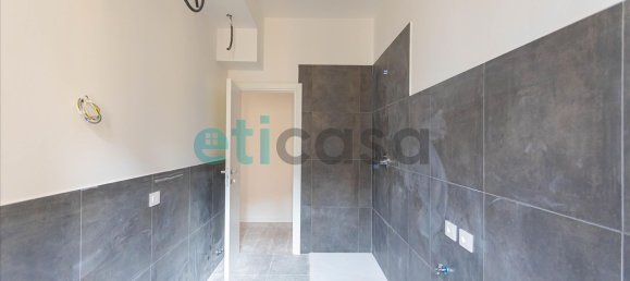 4-salle Appartement à Piacenza, Italy No. 193840 23