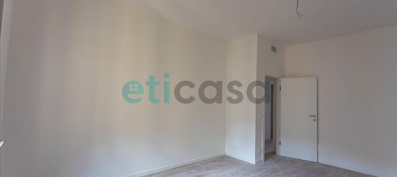 4-salle Appartement à Piacenza, Italy No. 193840 15